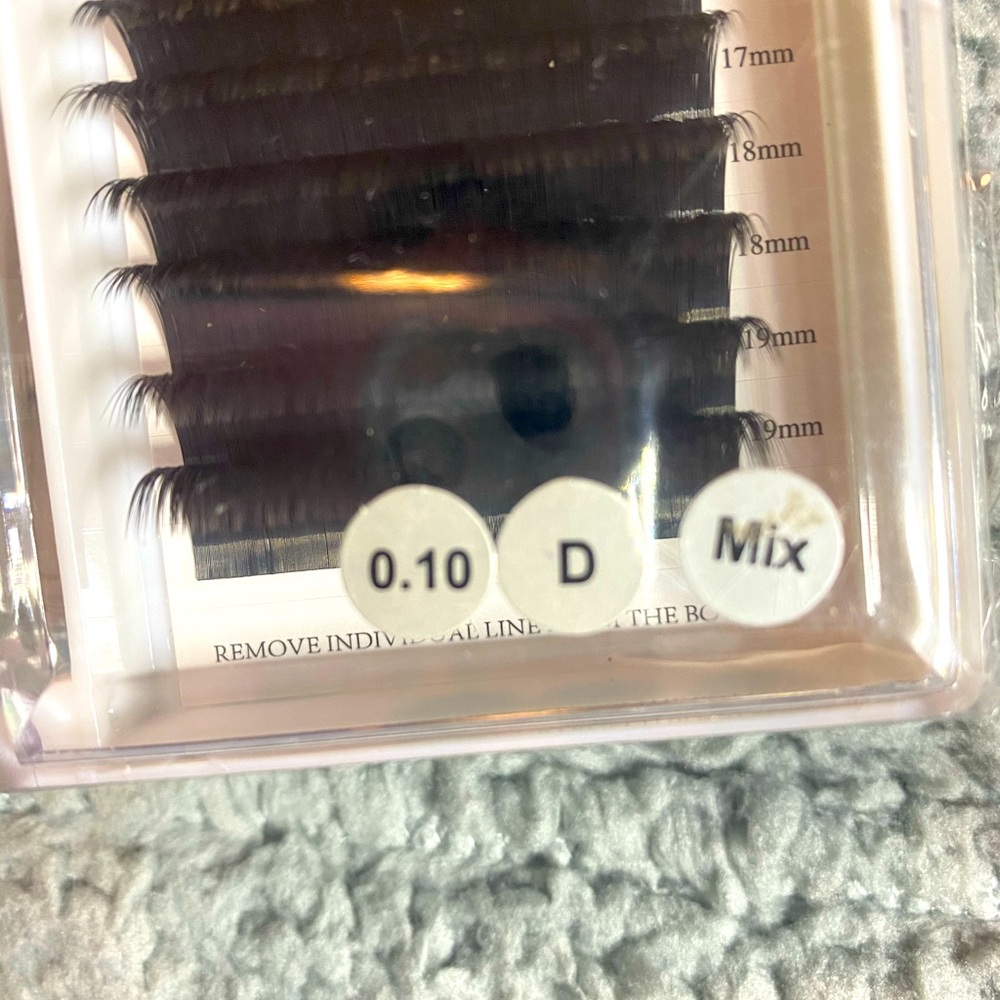 Eyelash extensions Wendy Lash